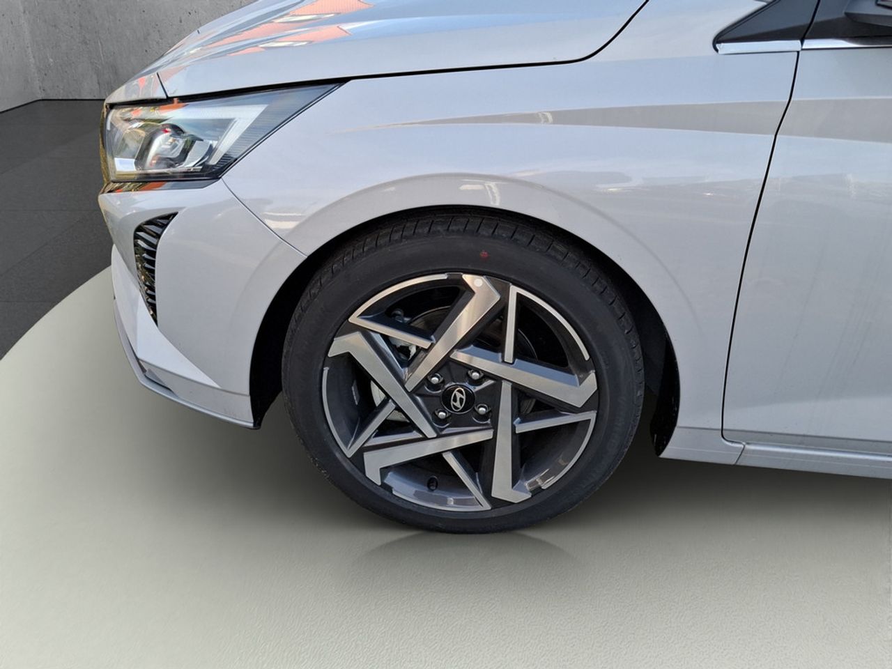 https://csb-strapi-files.fsn1.your-objectstorage.com/inventory-cars/images/2afdc79bfce7d1fa4d4d3f1c7b16dff95bf7062c/2_1280_1838.jpg