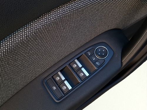 https://csb-strapi-files.fsn1.your-objectstorage.com/inventory-cars/images/2b5bd55ace38984957e9ddee2b01d2a5da0fd16d/13_500_1806.jpg