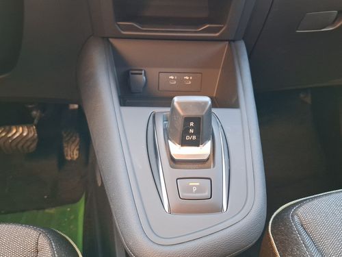 https://csb-strapi-files.fsn1.your-objectstorage.com/inventory-cars/images/2b5bd55ace38984957e9ddee2b01d2a5da0fd16d/16_500_9957.jpg