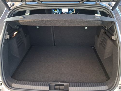 https://csb-strapi-files.fsn1.your-objectstorage.com/inventory-cars/images/2b5bd55ace38984957e9ddee2b01d2a5da0fd16d/17_500_7797.jpg