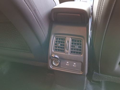 https://csb-strapi-files.fsn1.your-objectstorage.com/inventory-cars/images/2b5bd55ace38984957e9ddee2b01d2a5da0fd16d/20_500_3529.jpg