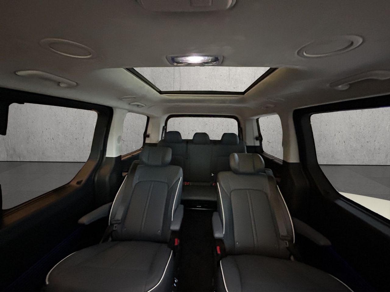https://csb-strapi-files.fsn1.your-objectstorage.com/inventory-cars/images/2b7482d53874d4e551b078353721d5588f9b9e02/13_1280_7458.jpg