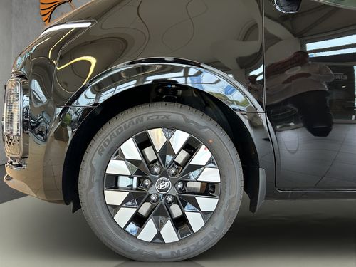 https://csb-strapi-files.fsn1.your-objectstorage.com/inventory-cars/images/2b7482d53874d4e551b078353721d5588f9b9e02/2_500_7935.jpg