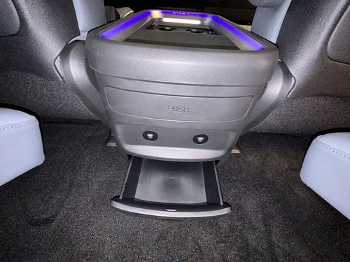 https://csb-strapi-files.fsn1.your-objectstorage.com/inventory-cars/images/2b7482d53874d4e551b078353721d5588f9b9e02/33_500_9661.jpg