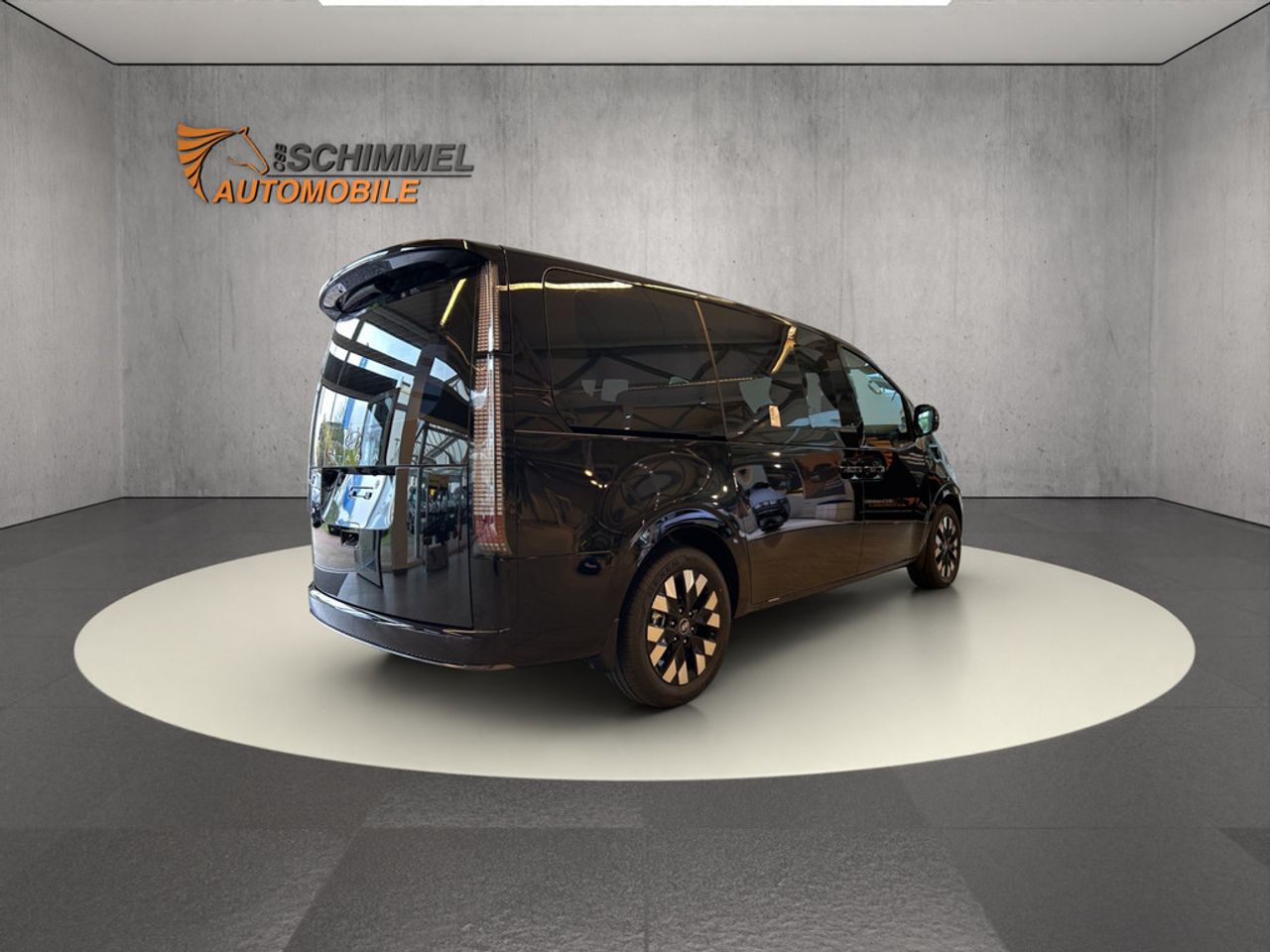 https://csb-strapi-files.fsn1.your-objectstorage.com/inventory-cars/images/2b7482d53874d4e551b078353721d5588f9b9e02/6_1280_2953.jpg