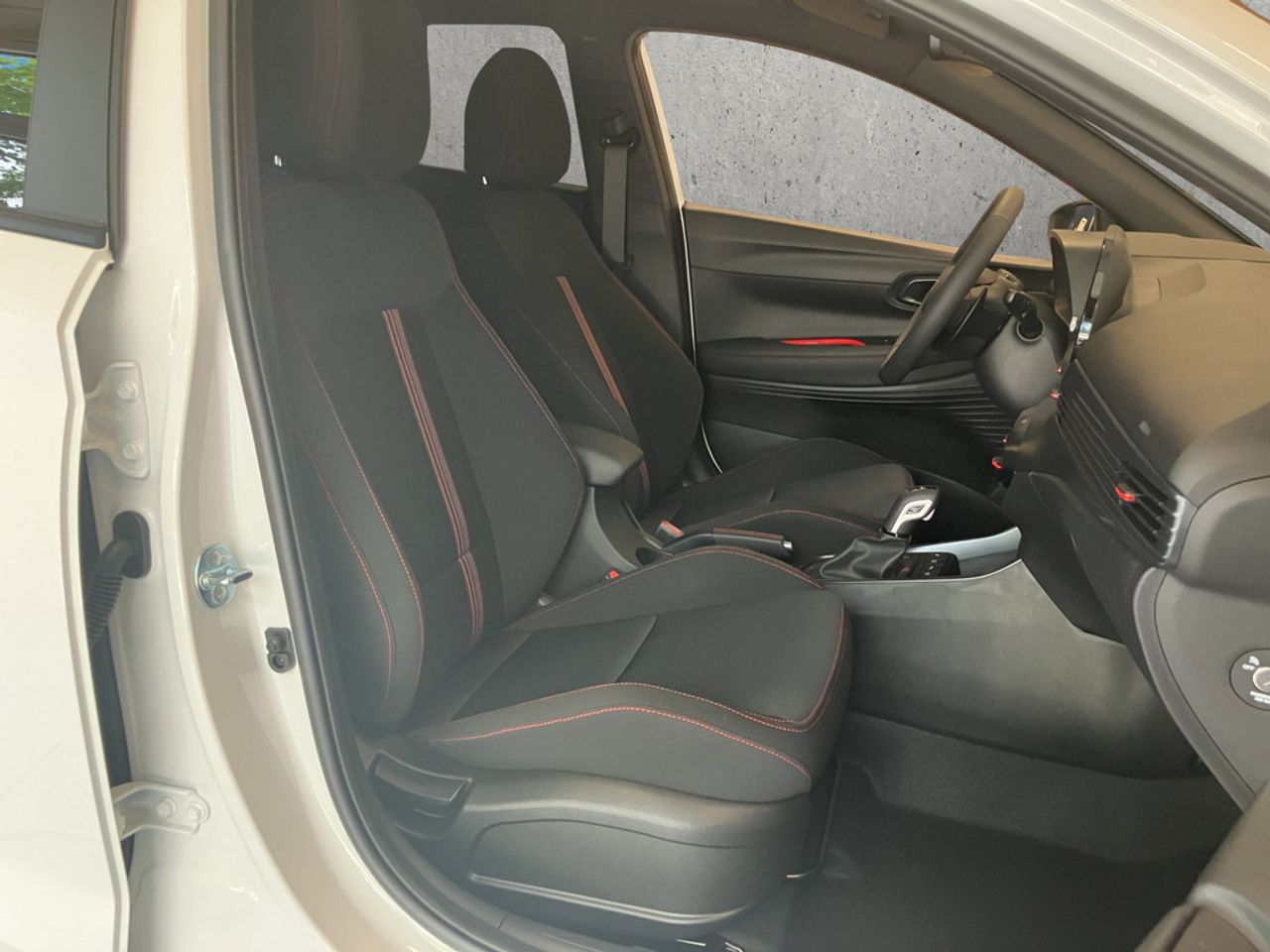 https://csb-strapi-files.fsn1.your-objectstorage.com/inventory-cars/images/2bce139348e3e8672d6b94cc16271201dd0e196a/19_1280_9561.jpg