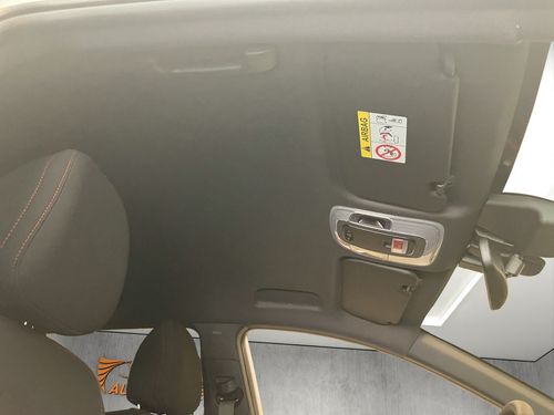 https://csb-strapi-files.fsn1.your-objectstorage.com/inventory-cars/images/2bce139348e3e8672d6b94cc16271201dd0e196a/21_500_9383.jpg