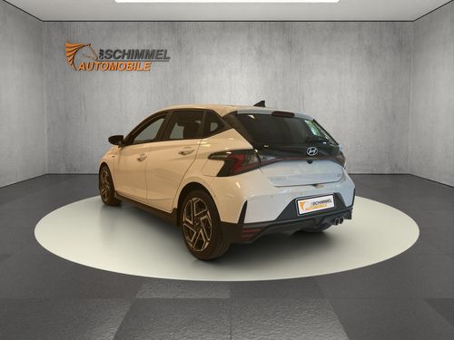https://csb-strapi-files.fsn1.your-objectstorage.com/inventory-cars/images/2bce139348e3e8672d6b94cc16271201dd0e196a/4_500_1088.jpg