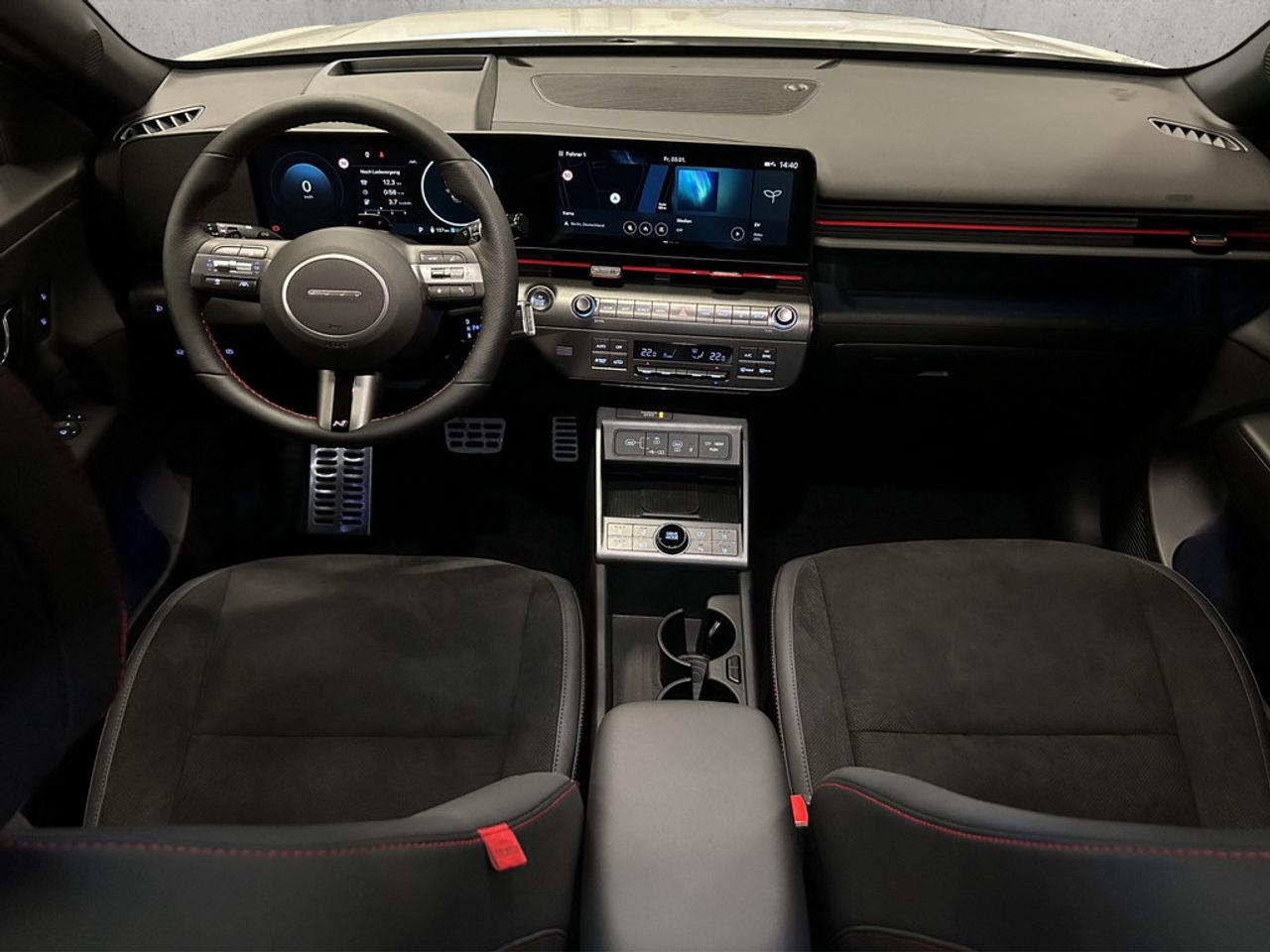 https://csb-strapi-files.fsn1.your-objectstorage.com/inventory-cars/images/2bf97b6304ae226b016b1e6f0909002d7d0b9af4/16_1280_6160.jpg