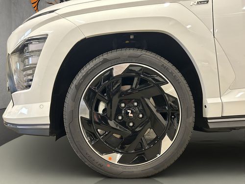 https://csb-strapi-files.fsn1.your-objectstorage.com/inventory-cars/images/2bf97b6304ae226b016b1e6f0909002d7d0b9af4/2_500_2397.jpg