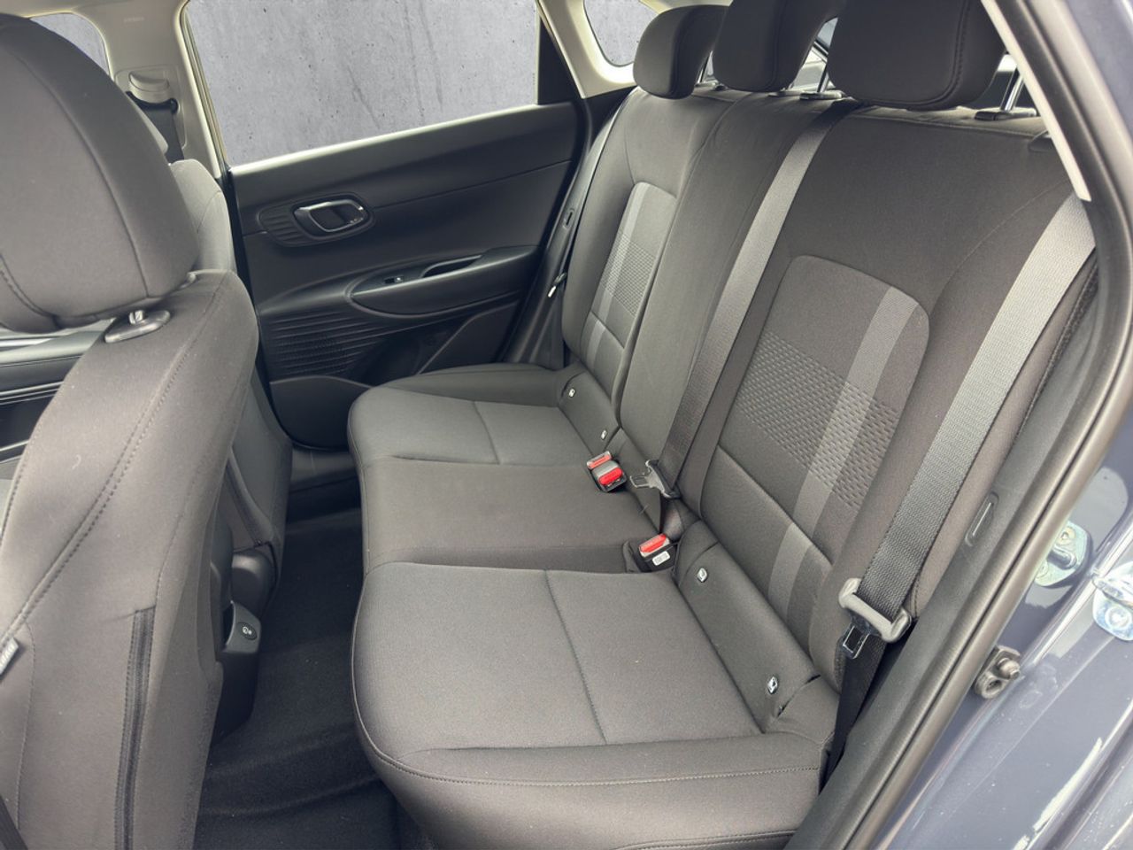 https://csb-strapi-files.fsn1.your-objectstorage.com/inventory-cars/images/2cce0c4c40514737ba14f24636fede94c5b35fb6/12_1280_9972.jpg