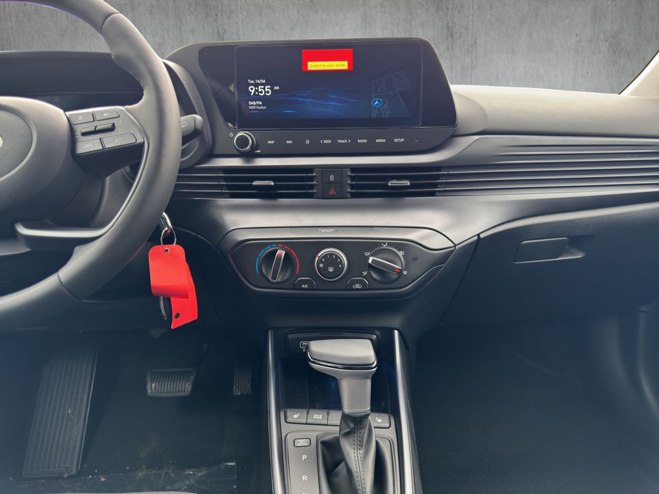 https://csb-strapi-files.fsn1.your-objectstorage.com/inventory-cars/images/2cce0c4c40514737ba14f24636fede94c5b35fb6/15_1280_3784.jpg