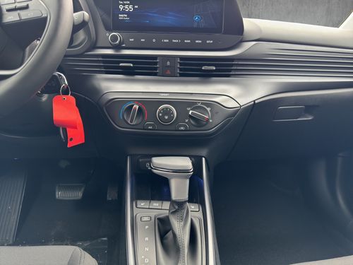 https://csb-strapi-files.fsn1.your-objectstorage.com/inventory-cars/images/2cce0c4c40514737ba14f24636fede94c5b35fb6/16_500_7070.jpg