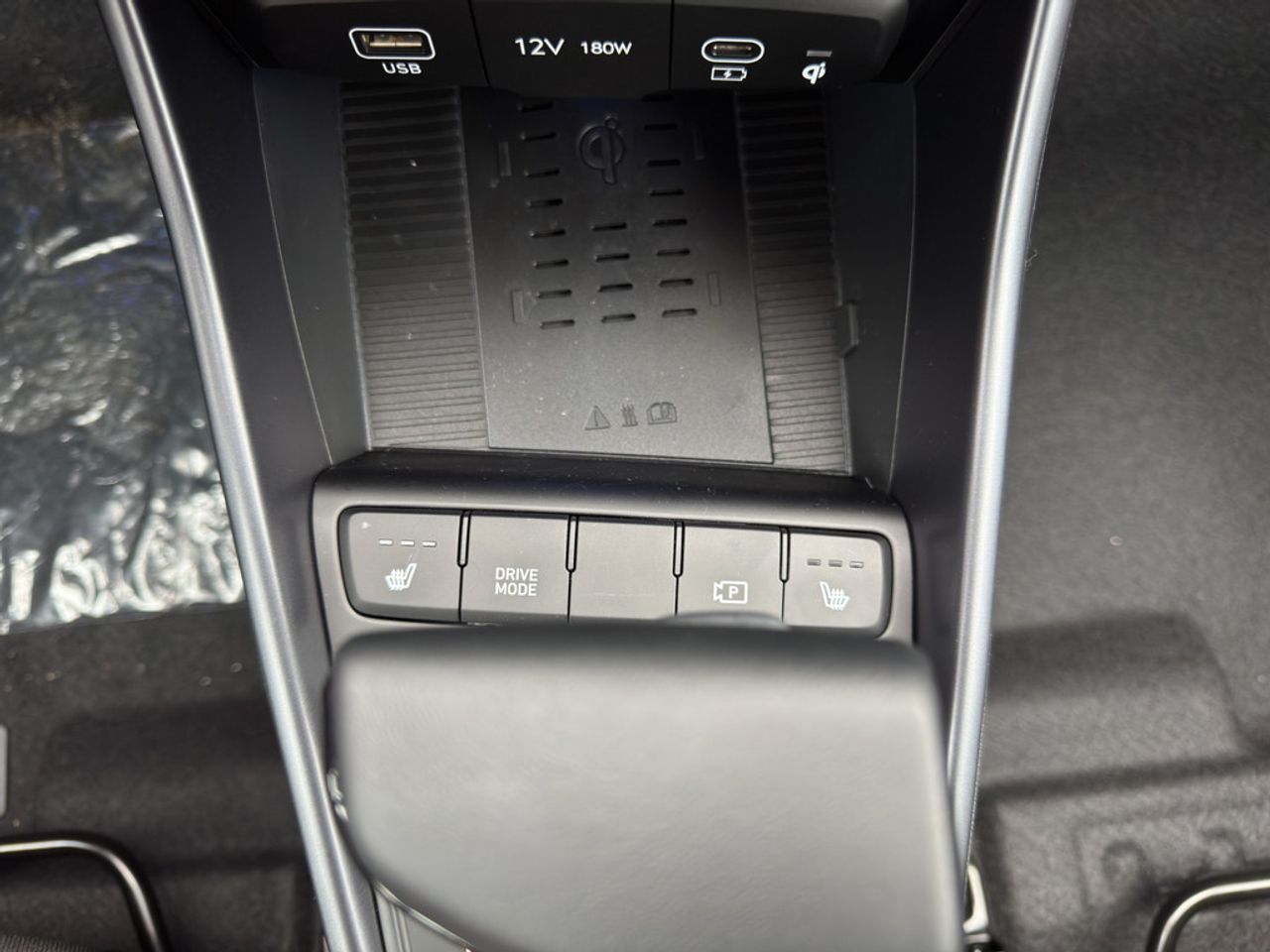 https://csb-strapi-files.fsn1.your-objectstorage.com/inventory-cars/images/2cce0c4c40514737ba14f24636fede94c5b35fb6/19_1280_8807.jpg