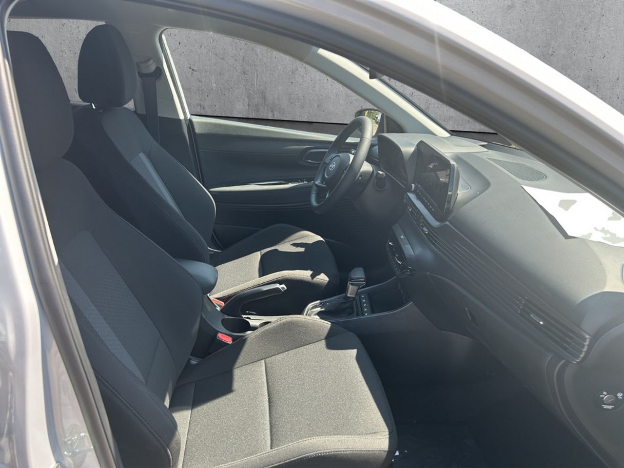 https://csb-strapi-files.fsn1.your-objectstorage.com/inventory-cars/images/2cd029e89f40ffedabdc2119e044ca3514b32964/16_1280_7300.jpg