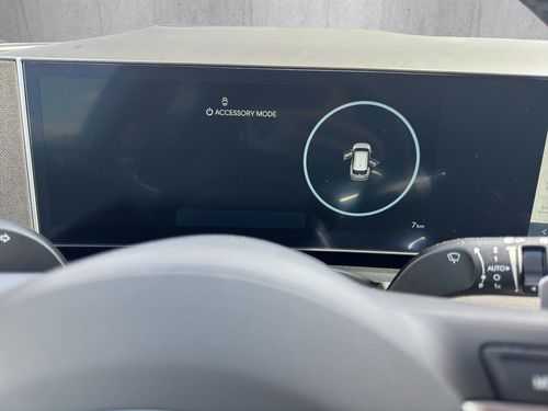 https://csb-strapi-files.fsn1.your-objectstorage.com/inventory-cars/images/2e951558e8fe48907f346b348b6da002b5f3a59b/19_500_2255.jpg