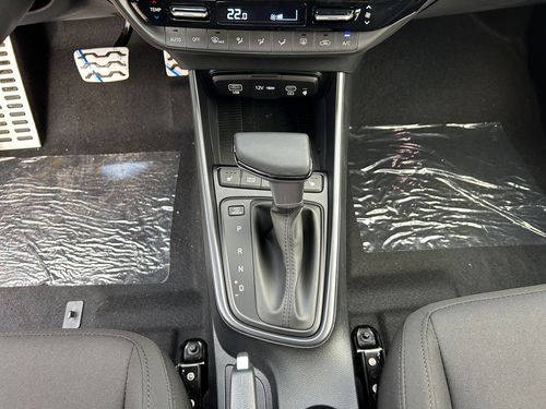 https://csb-strapi-files.fsn1.your-objectstorage.com/inventory-cars/images/30df06bb7a0ddfa56e205b3eedfd36773e87b6cc/18_500_9038.jpg