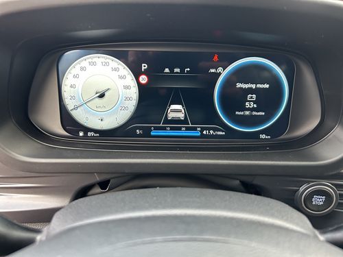 https://csb-strapi-files.fsn1.your-objectstorage.com/inventory-cars/images/30df06bb7a0ddfa56e205b3eedfd36773e87b6cc/19_500_9395.jpg