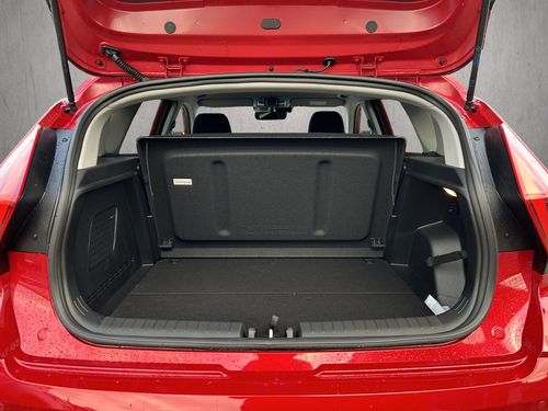 https://csb-strapi-files.fsn1.your-objectstorage.com/inventory-cars/images/30df06bb7a0ddfa56e205b3eedfd36773e87b6cc/5_500_5156.jpg