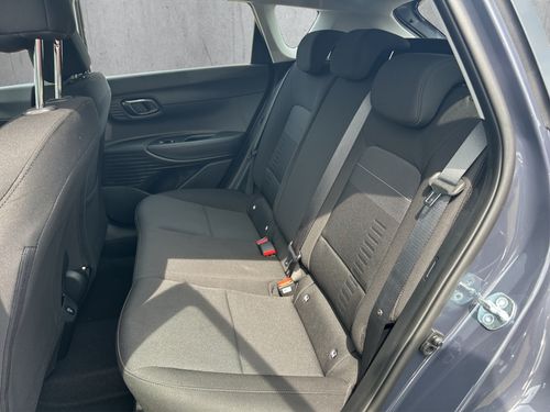 https://csb-strapi-files.fsn1.your-objectstorage.com/inventory-cars/images/316006eec70eb992b0c3fd8b18f546ea1002bd18/15_500_6494.jpg