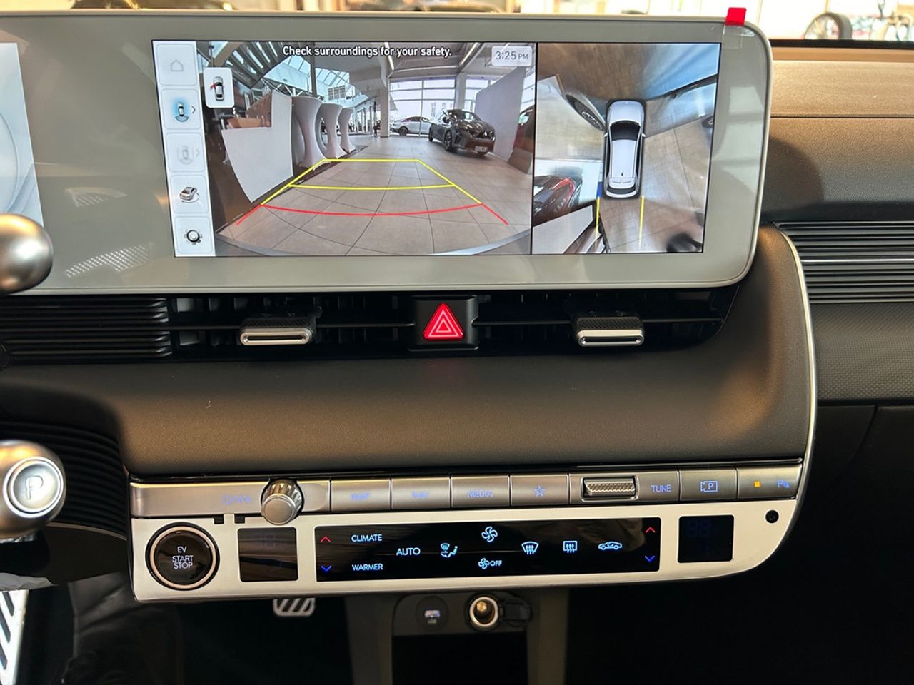 https://csb-strapi-files.fsn1.your-objectstorage.com/inventory-cars/images/318f94ac2a42eada11eb12d0e0ef6b66f5376284/16_1280_8859.jpg