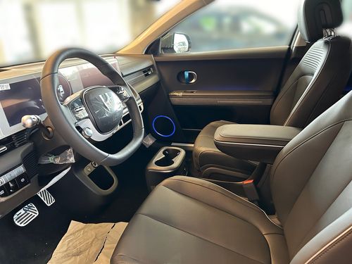 https://csb-strapi-files.fsn1.your-objectstorage.com/inventory-cars/images/318f94ac2a42eada11eb12d0e0ef6b66f5376284/6_500_3385.jpg
