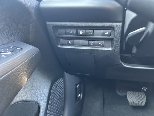 https://csb-strapi-files.fsn1.your-objectstorage.com/inventory-cars/images/327b52e7d69a47c76e2c936c2b8db15d7bcc58bc/15_500_2997.jpg