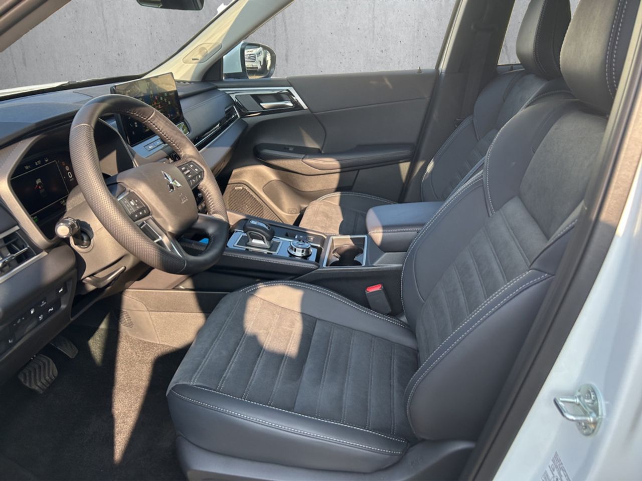 https://csb-strapi-files.fsn1.your-objectstorage.com/inventory-cars/images/327b52e7d69a47c76e2c936c2b8db15d7bcc58bc/19_1280_3254.jpg