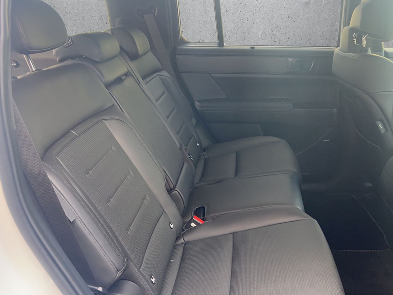 https://csb-strapi-files.fsn1.your-objectstorage.com/inventory-cars/images/3402cf0b0500c5112e8a0c822e4ad0124a09a84e/19_1280_6131.jpg