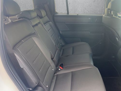 https://csb-strapi-files.fsn1.your-objectstorage.com/inventory-cars/images/3402cf0b0500c5112e8a0c822e4ad0124a09a84e/19_500_6135.jpg