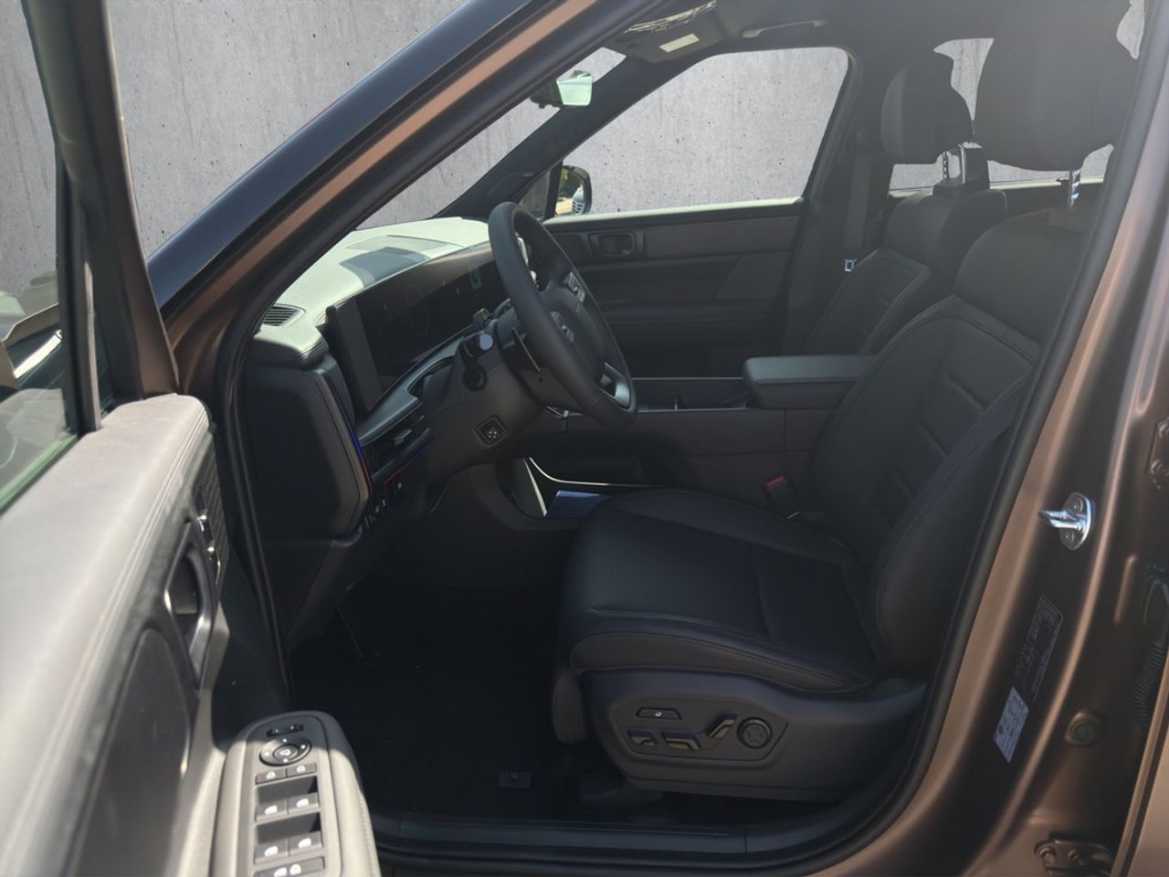 https://csb-strapi-files.fsn1.your-objectstorage.com/inventory-cars/images/3471e62d81f570e438fd47260d8ee554a406dabf/10_1280_2128.jpg