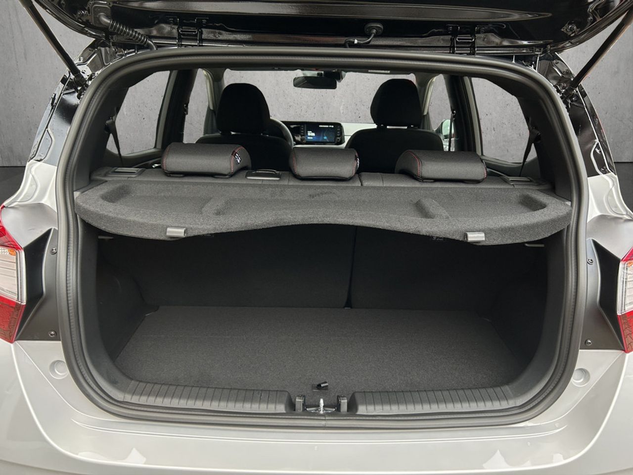 https://csb-strapi-files.fsn1.your-objectstorage.com/inventory-cars/images/3485e62a01c9f3e99c5faceb5510d702b82ccaaf/18_1280_4062.jpg