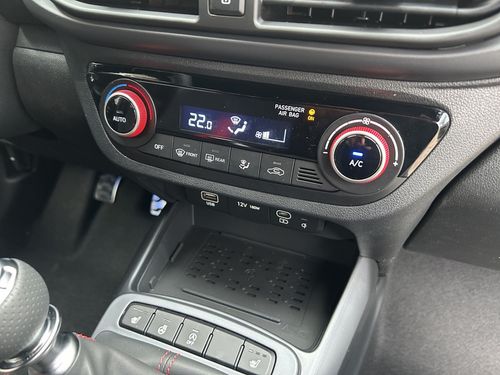 https://csb-strapi-files.fsn1.your-objectstorage.com/inventory-cars/images/3485e62a01c9f3e99c5faceb5510d702b82ccaaf/22_500_3350.jpg