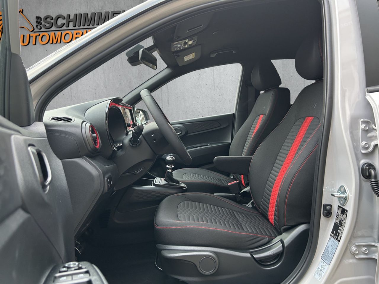 https://csb-strapi-files.fsn1.your-objectstorage.com/inventory-cars/images/3485e62a01c9f3e99c5faceb5510d702b82ccaaf/9_1280_9324.jpg