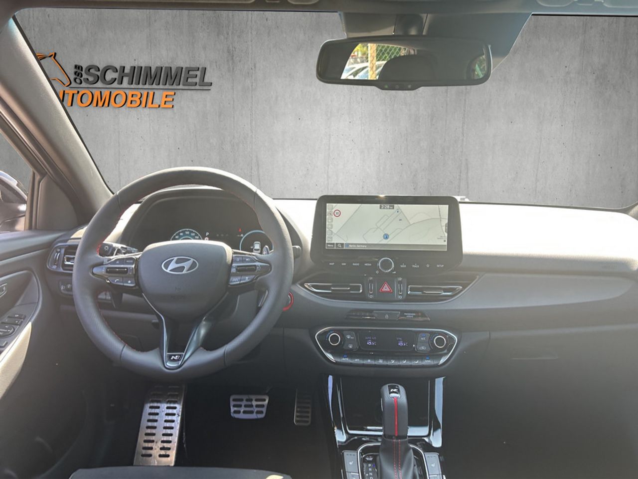 https://csb-strapi-files.fsn1.your-objectstorage.com/inventory-cars/images/35d46f89556c79005059e0c09c8c28bea786c8c0/16_1280_9386.jpg