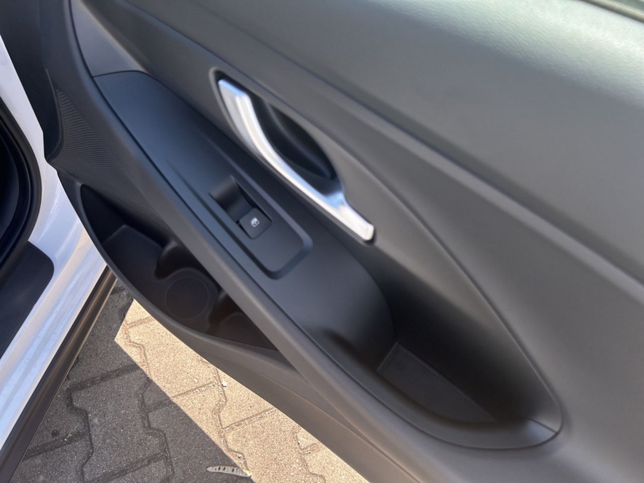 https://csb-strapi-files.fsn1.your-objectstorage.com/inventory-cars/images/35d46f89556c79005059e0c09c8c28bea786c8c0/21_1280_5264.jpg