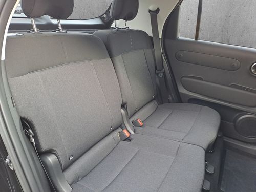 https://csb-strapi-files.fsn1.your-objectstorage.com/inventory-cars/images/36018f23c397424abd9c6ee4f7ee12921492b703/18_500_6171.jpg