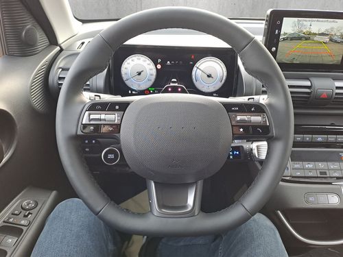 https://csb-strapi-files.fsn1.your-objectstorage.com/inventory-cars/images/36018f23c397424abd9c6ee4f7ee12921492b703/9_500_9566.jpg