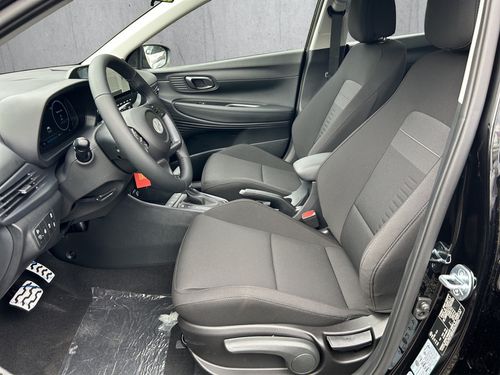 https://csb-strapi-files.fsn1.your-objectstorage.com/inventory-cars/images/3604d1fc28fb745a86e732ec65f4765e487f1c08/10_500_9753.jpg