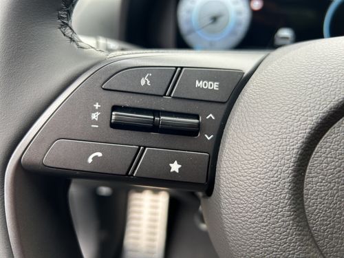 https://csb-strapi-files.fsn1.your-objectstorage.com/inventory-cars/images/3604d1fc28fb745a86e732ec65f4765e487f1c08/32_500_5476.jpg
