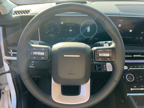 https://csb-strapi-files.fsn1.your-objectstorage.com/inventory-cars/images/368ac2ad394d060a453e5337d7c1386c16d7eac5/10_500_5044.jpg