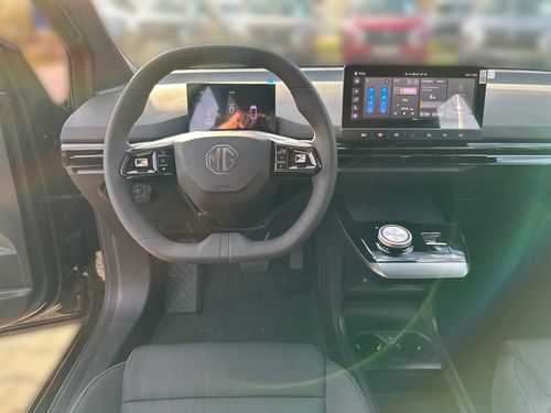 https://csb-strapi-files.fsn1.your-objectstorage.com/inventory-cars/images/3766176b2a7fdfc060d5f8618fa7dcc16a666afc/9_500_8168.jpg