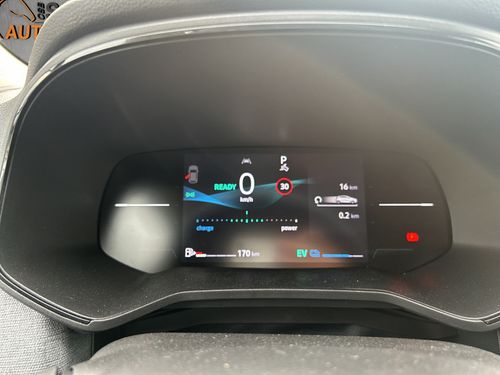 https://csb-strapi-files.fsn1.your-objectstorage.com/inventory-cars/images/37bfbda042c826a034e0217822aa447f587b70e4/14_500_2030.jpg