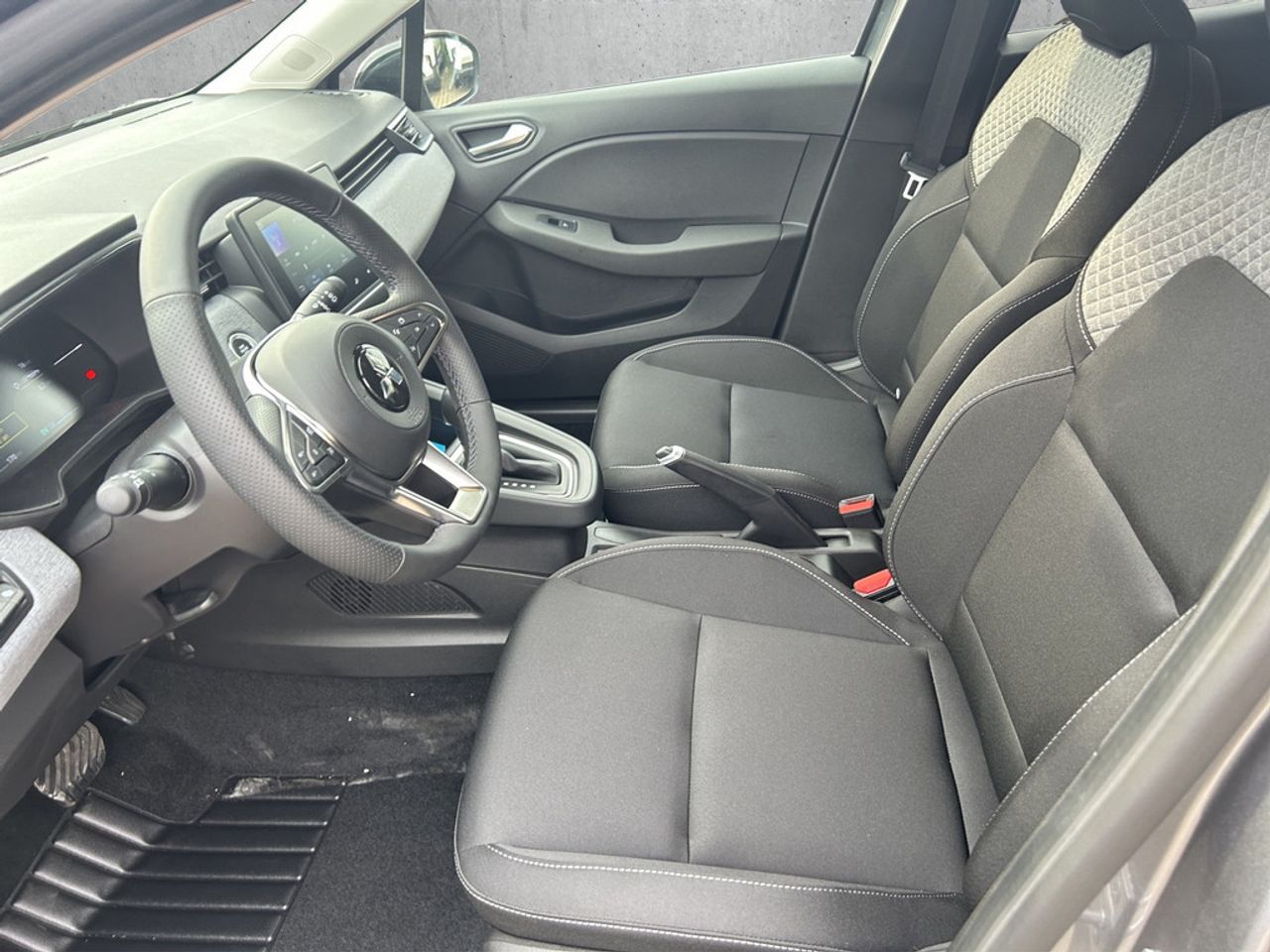 https://csb-strapi-files.fsn1.your-objectstorage.com/inventory-cars/images/37bfbda042c826a034e0217822aa447f587b70e4/19_1280_2413.jpg