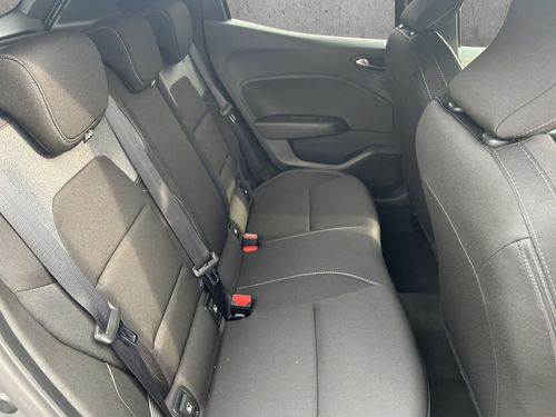 https://csb-strapi-files.fsn1.your-objectstorage.com/inventory-cars/images/37bfbda042c826a034e0217822aa447f587b70e4/21_500_3890.jpg