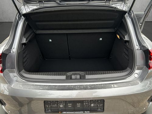 https://csb-strapi-files.fsn1.your-objectstorage.com/inventory-cars/images/37bfbda042c826a034e0217822aa447f587b70e4/22_500_6117.jpg