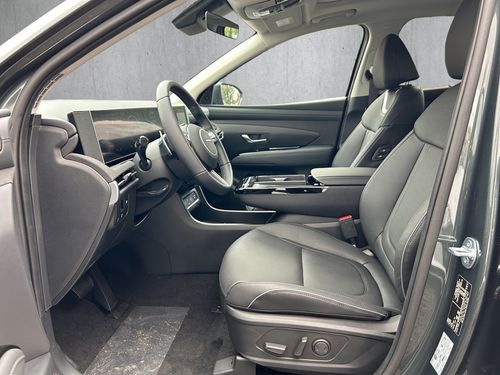 https://csb-strapi-files.fsn1.your-objectstorage.com/inventory-cars/images/37c635664e7839fcc0a1a0864875f079d4f0f853/10_500_8090.jpg