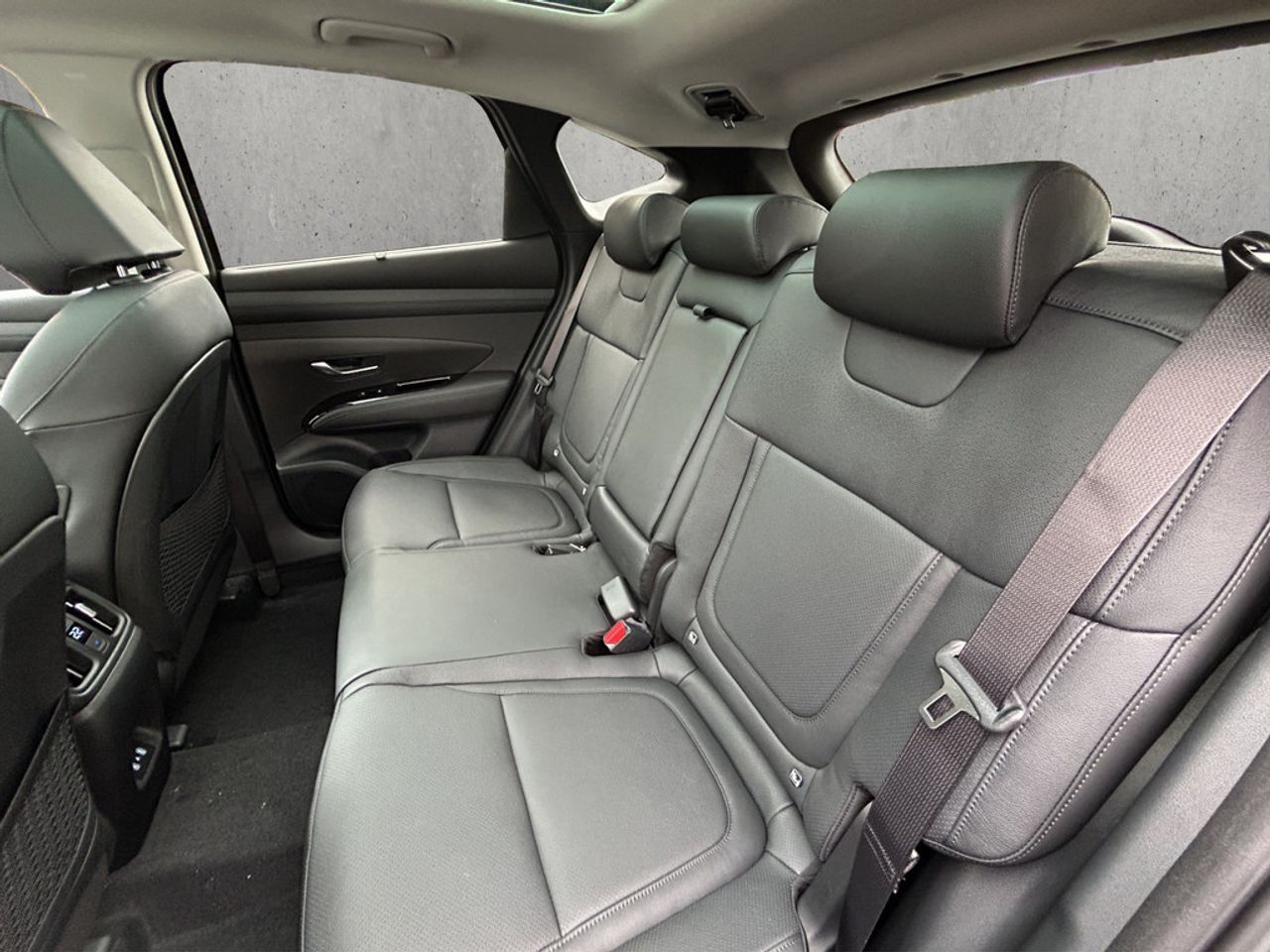 https://csb-strapi-files.fsn1.your-objectstorage.com/inventory-cars/images/37c635664e7839fcc0a1a0864875f079d4f0f853/13_1280_8106.jpg