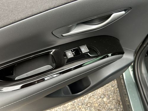 https://csb-strapi-files.fsn1.your-objectstorage.com/inventory-cars/images/37c635664e7839fcc0a1a0864875f079d4f0f853/23_500_7800.jpg