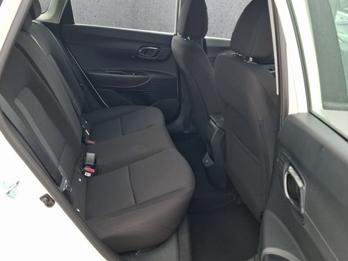 https://csb-strapi-files.fsn1.your-objectstorage.com/inventory-cars/images/37c961abacf1b0f567e503b0b7bf3ecd2c41e7a6/19_500_4238.jpg